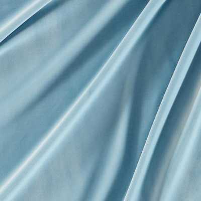 Quartz Velvet Wedgwood Blue